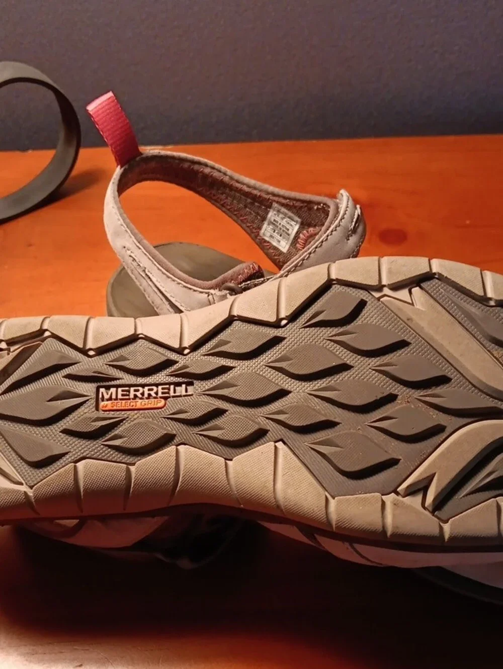 Merrell Women'tan color Outdoor Velcro Sandals - Picture 4 of 5